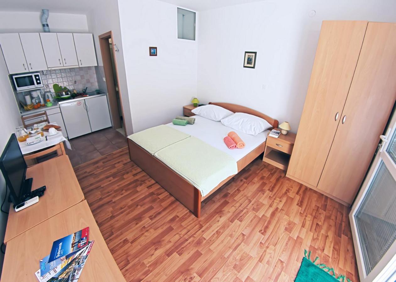 Lora Studio Sea & Oldtown View With Parking Ντουμπρόβνικ Εξωτερικό φωτογραφία